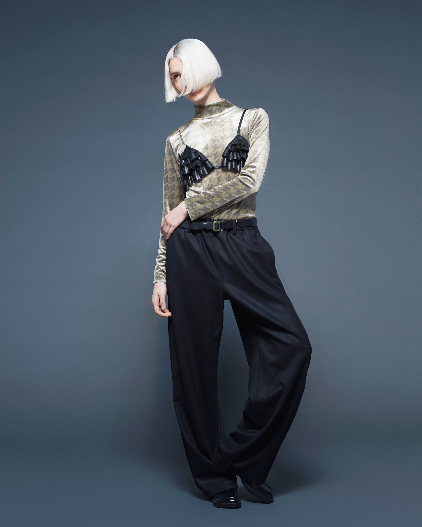 side pleats relax wool pants / black