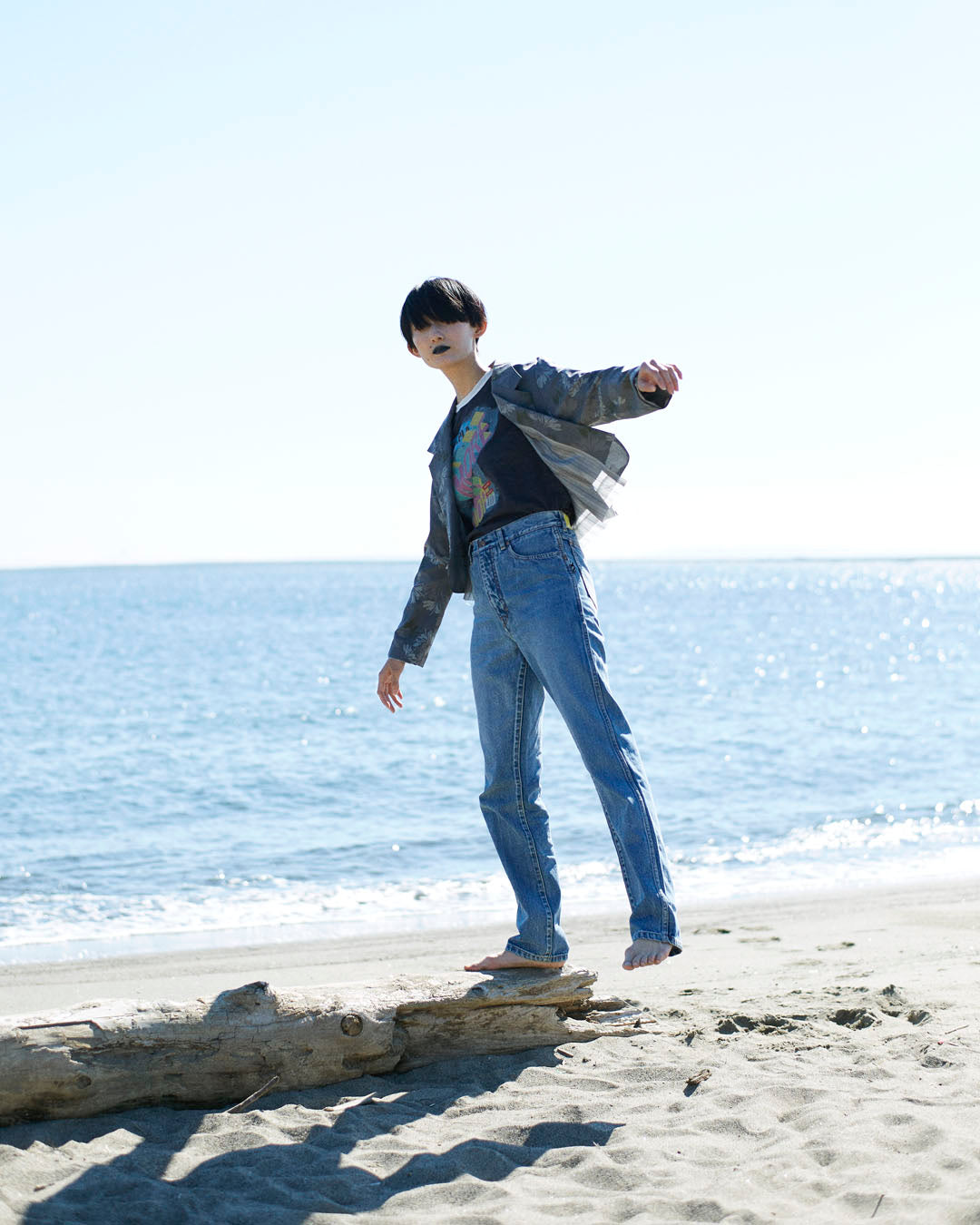 More More／blue