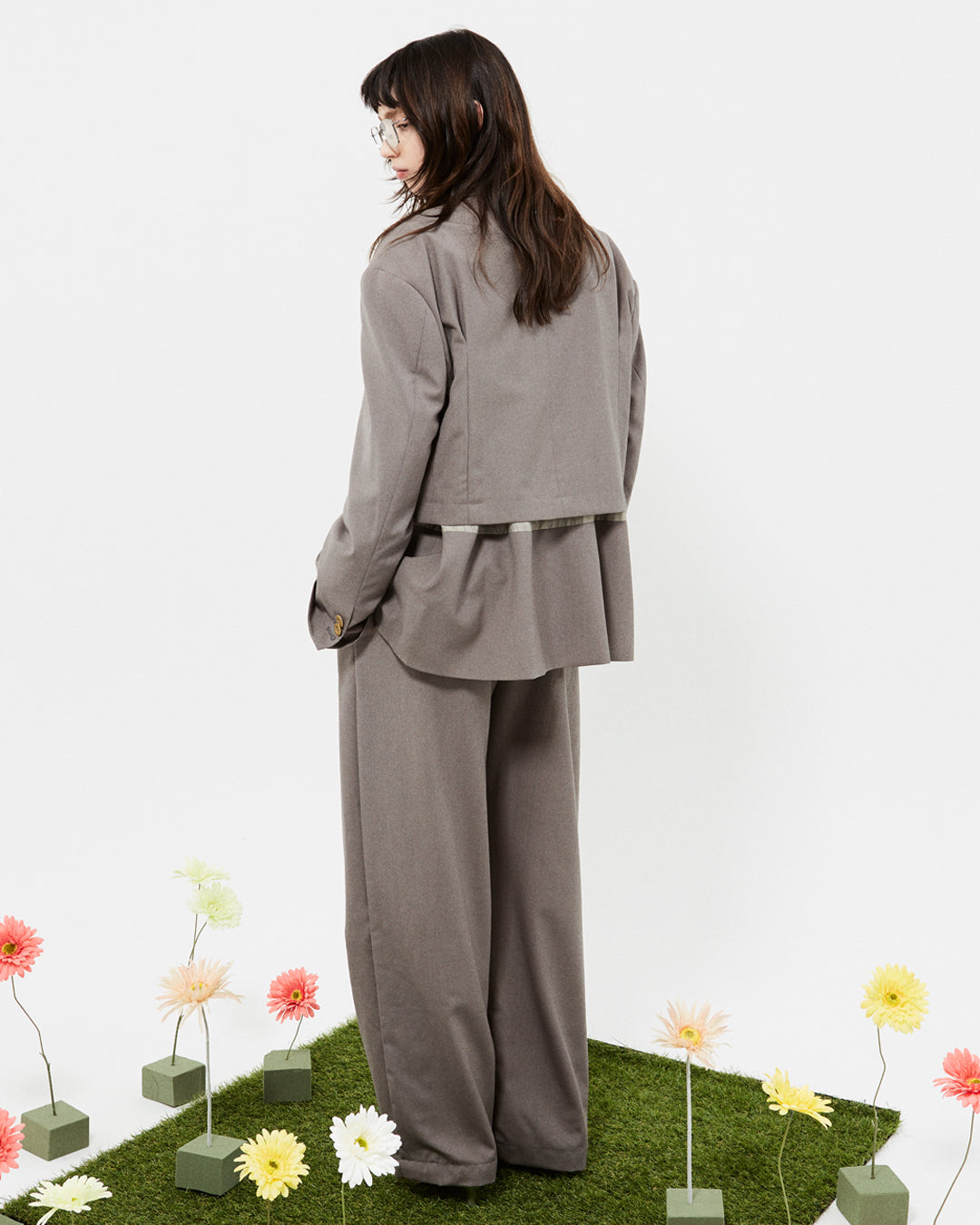 【set up item】cargo slacks pants ／ gray