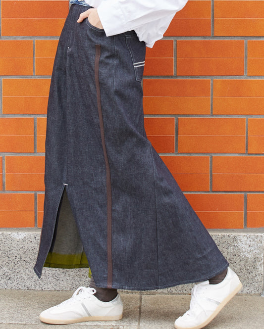 back flare denim skirt / navy