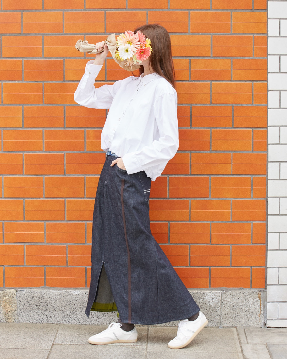 back flare denim skirt / navy